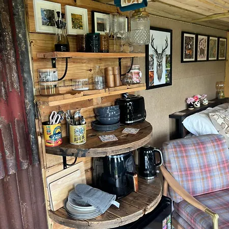 Pear Tree Hut At Carr House Farm Campeggio *