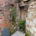 Camping Pear Tree Hut At Carr House Farm *