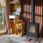 Camping Pear Tree Hut At Carr House Farm *