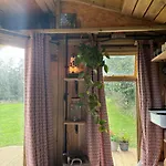 Camping Pear Tree Hut At Carr House Farm *