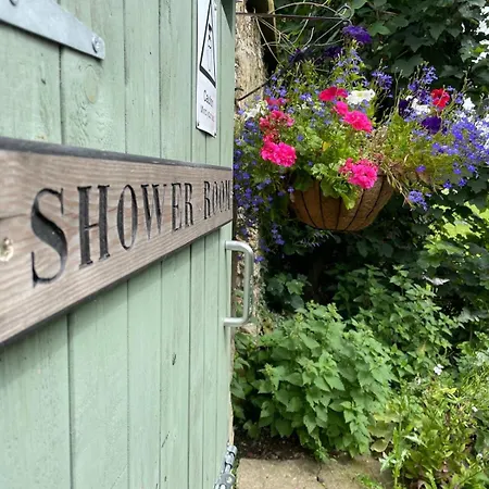 캠프장 Pear Tree Hut At Carr House Farm *